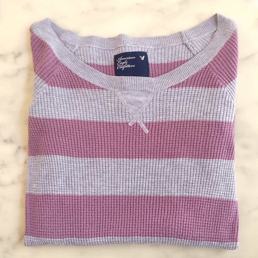 American Eagle Outfitters Junior Cotton/Rayon stretch knit top with stripes.